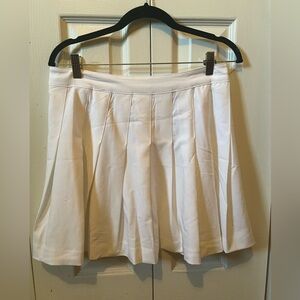 Love tree papaya women’s large  white pleated skirt